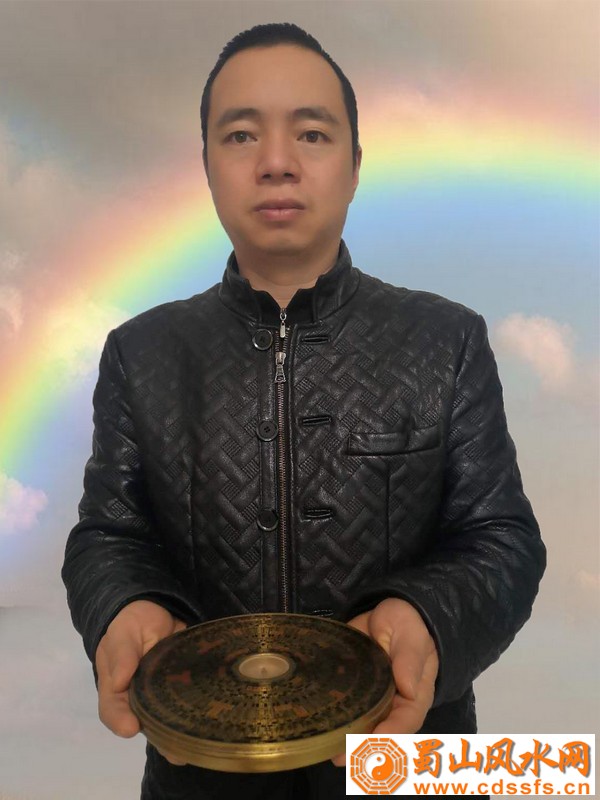 大师简介 第2张